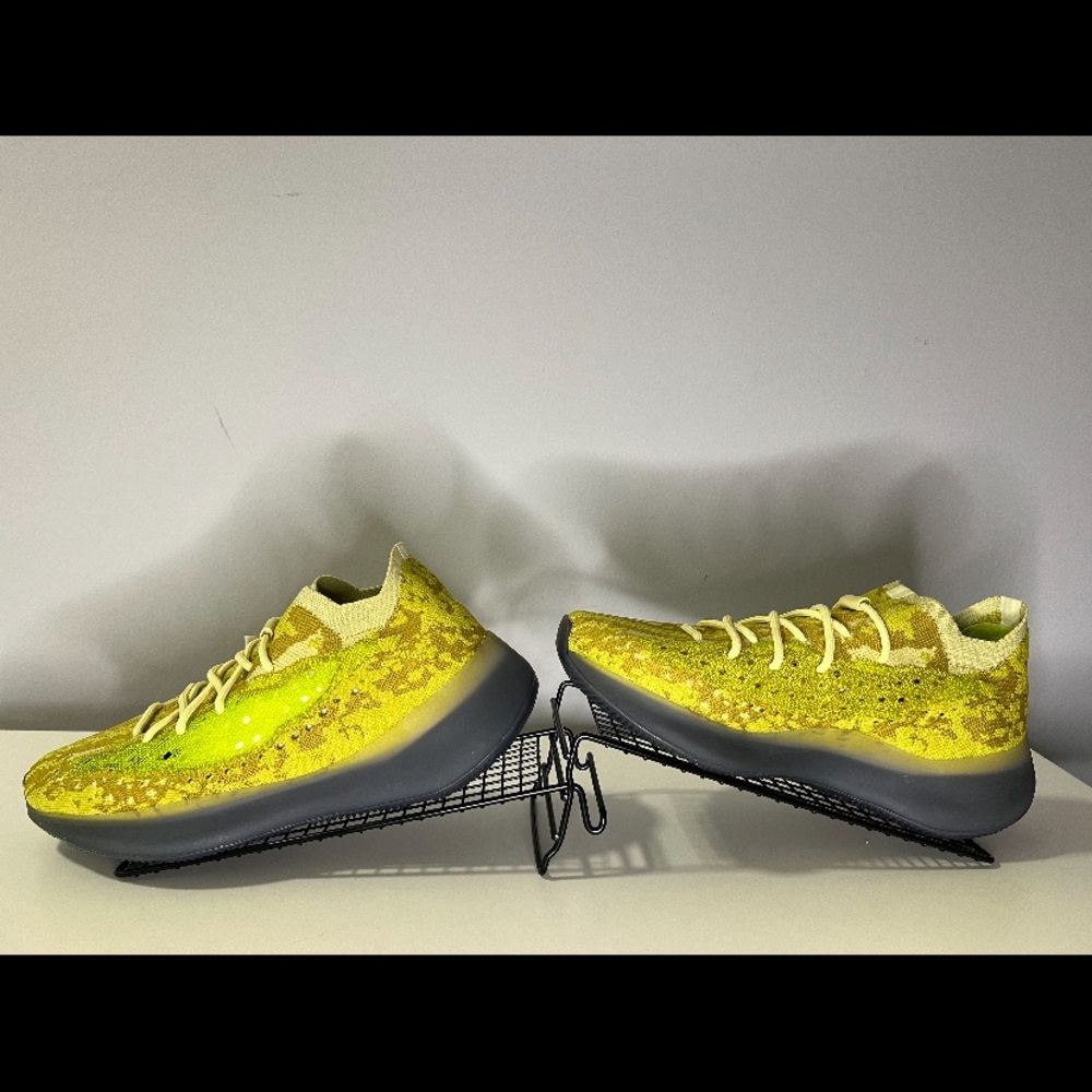 NWT - Yeezy Boost